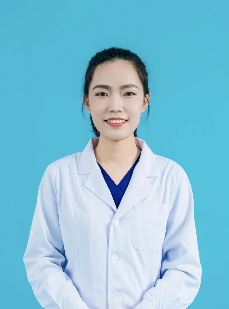 陈静执业医师形象照